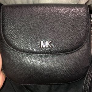 michael kors hand bag